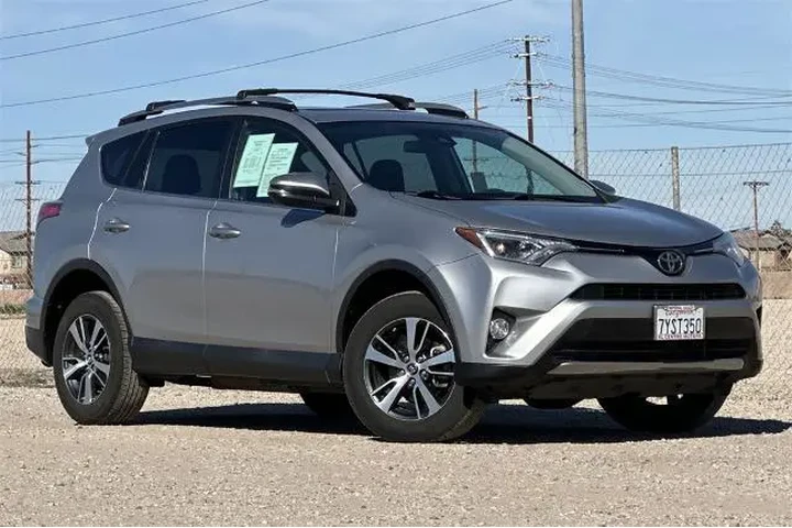 $20500 : Toyota RAV4 2017 XLE 4dr SUV image 2