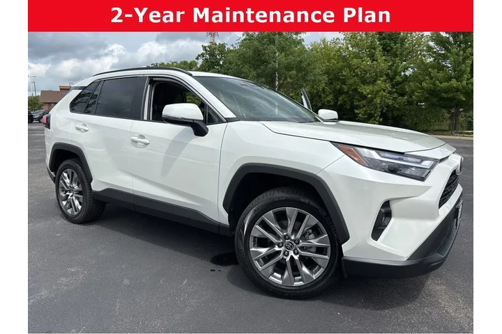 $34589 : Gold Certified2022 RAV4 XLE P image 1