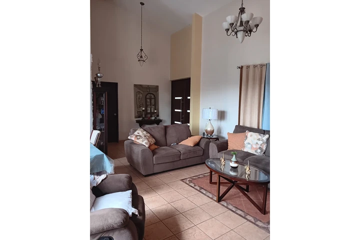 $270 : Casa cabo rojo image 1