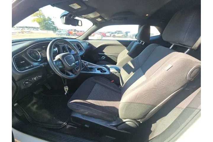 $20999 : Dodge Challenger 2019 SXT 2d image 5