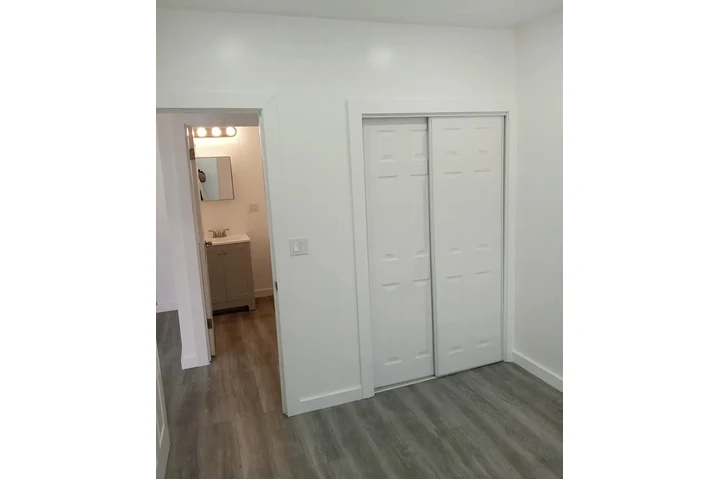 $1300 : Un Tremendo lugar en alquile image 5