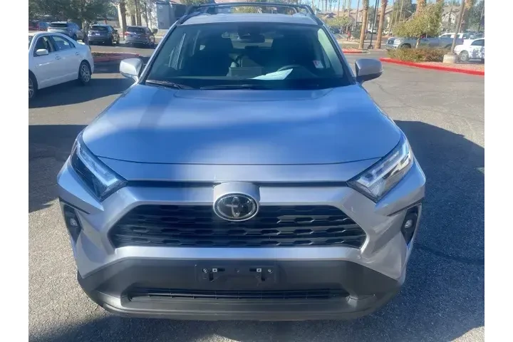 $32888 : Toyota RAV4 2025 XLE Premium image 2