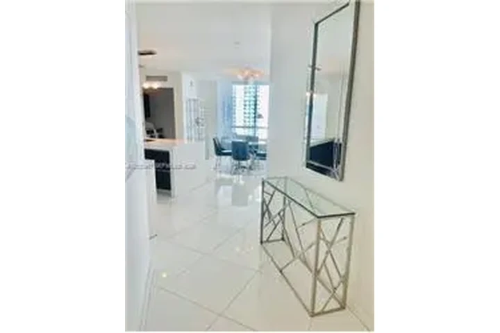 $7700 : Rental property with 2 bedro image 5