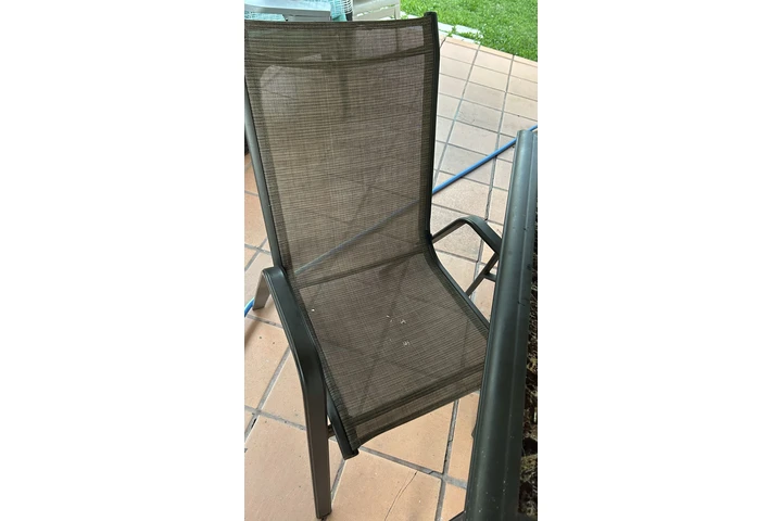 $40 : Juego de mesa y silla de patio image 5