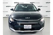 $23299 : Kia Niro 2023 EX 4dr Crossov thumbnail