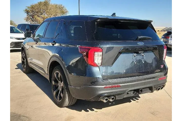 $39990 : Ford Explorer 2022 AWD ST 4d image 2