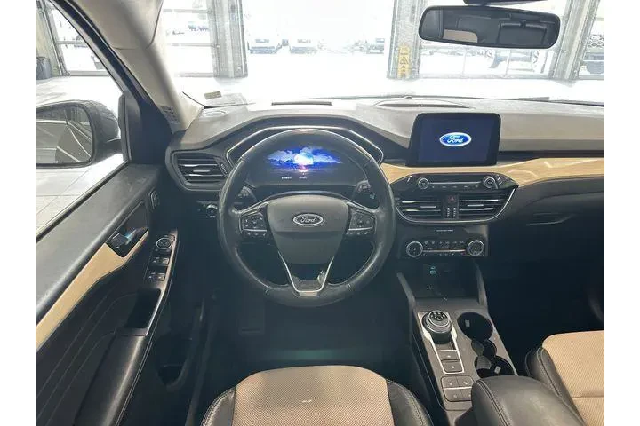 $23000 : Ford Escape 2022 AWD Titaniu image 2