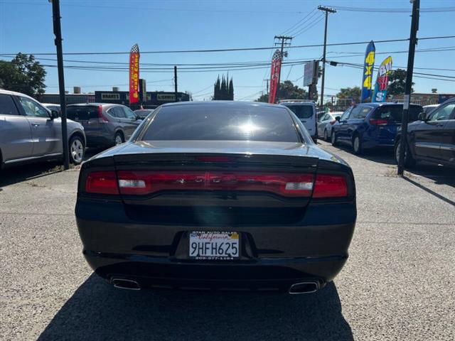 $10999 : 2012 Charger SE image 10