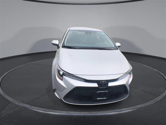 $17900 : PRE-OWNED 2020 TOYOTA COROLLA image 3