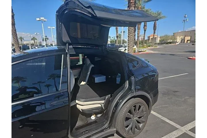 $35107 : Tesla Model X 2020 AWD Perfo image 2