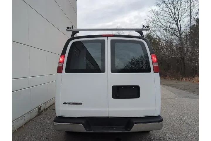 $17795 : Chevrolet Express 2018 2500 image 8