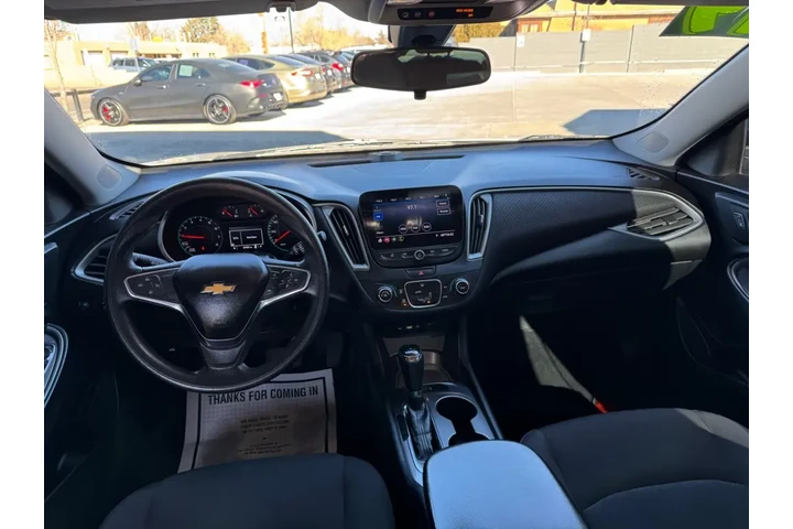 2019 Malibu LS image 9