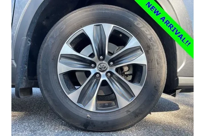 $30539 : Toyota Highlander 2020 AWD X image 2