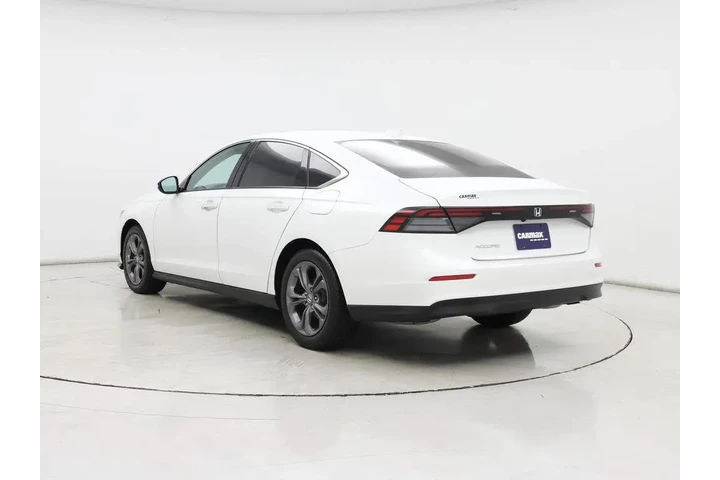 $26998 : Honda Accord 2024 EX 4dr Sed image 2