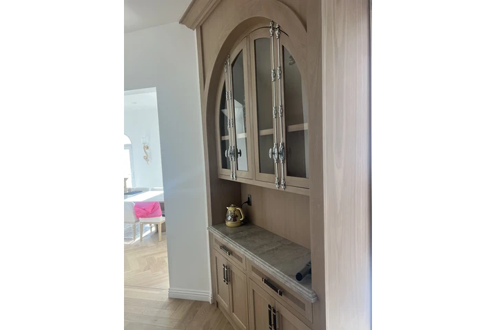 Dudu custom cabinet image 3