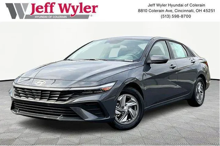 $20798 : Hyundai ELANTRA 2025 SE 4dr image 1