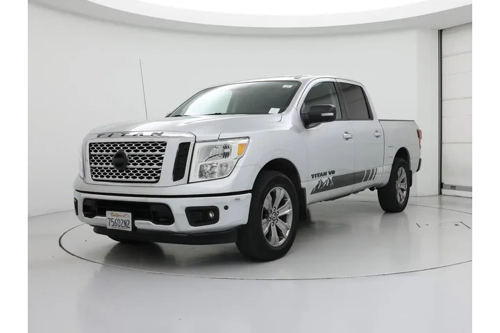 $30998 : Nissan Titan 2018 4x4 SV 4dr image 4