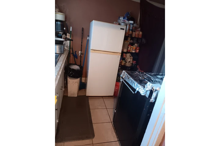 $850 : Sala de Renta image 6