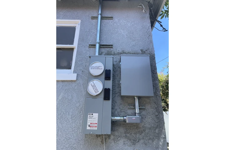 Servicios Electricos image 3