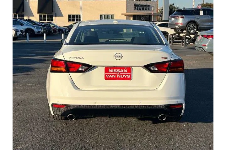 $21998 : Nissan Altima 2024 2.5 SR 4d image 5