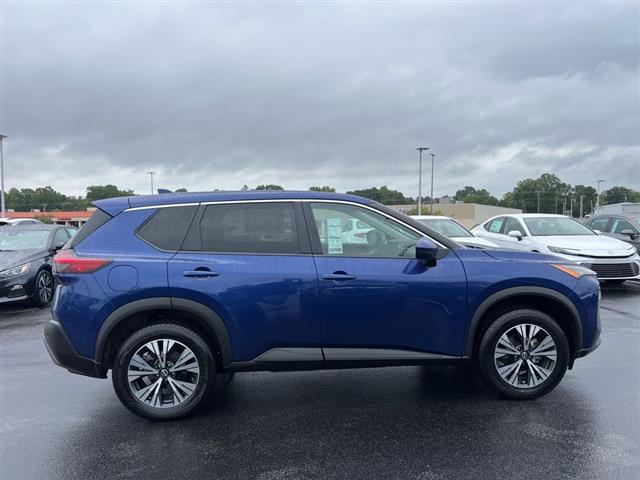 $22991 : PRE-OWNED 2022 NISSAN ROGUE SV image 8