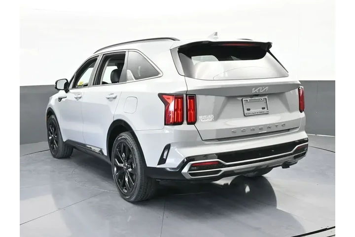 $23991 : Kia Sorento 2022 SX 4dr SUV image 4