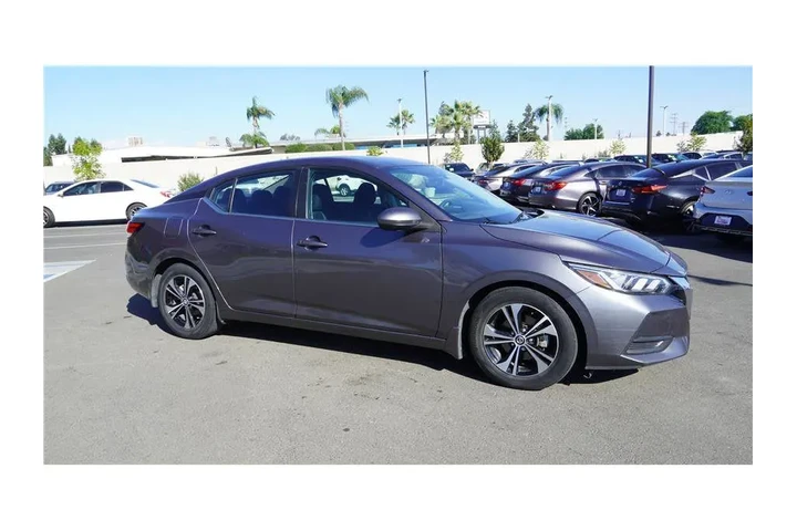 $17984 : 2021 Sentra SV image 4