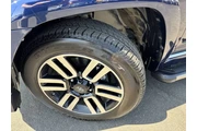 $24788 : 2016 4Runner Limited thumbnail