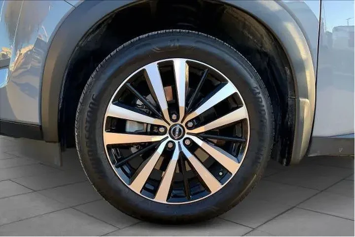 $37774 : Nissan Pathfinder 2024 Plati image 8