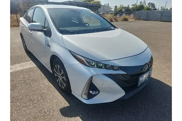 $27361 : Toyota Prius Prime 2021 LE 4 image 1
