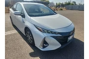 Toyota Prius Prime 2021 LE 4