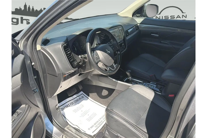 $18790 : Mitsubishi Outlander 2019 AW image 10