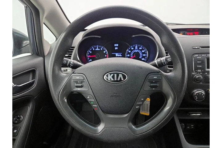 $10998 : Kia Forte 2016 LX 4dr Sedan image 10