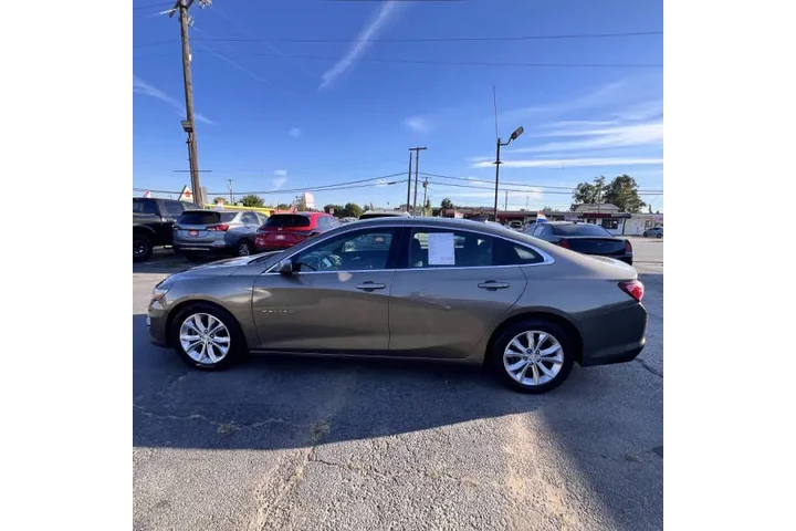 $12499 : 2020 Malibu LT image 10