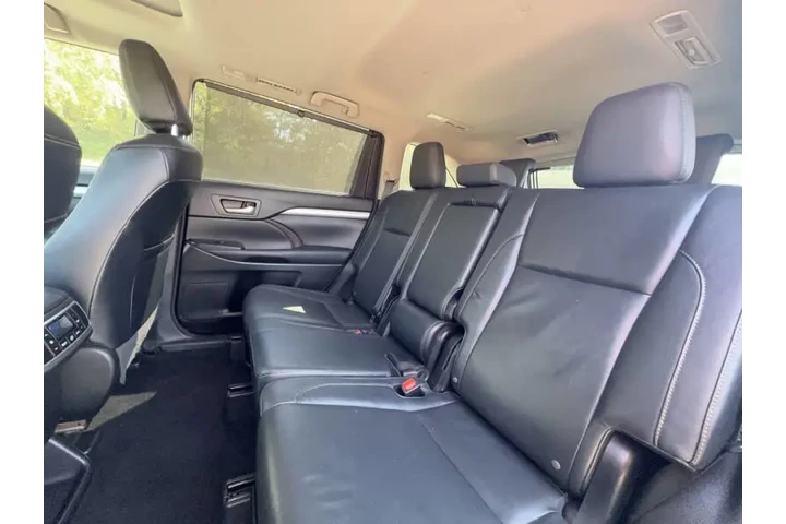 $13999 : 2015 Highlander XLE image 6