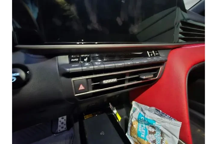 $35900 : Toyota Camry 2025 XSE 4dr Se image 10