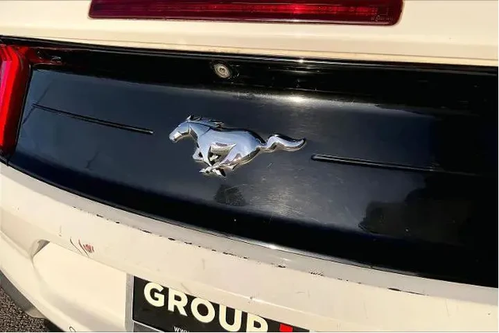 $17708 : Ford Mustang 2019 EcoBoost P image 10