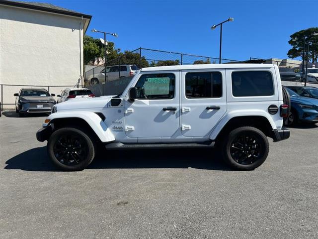 $37400 : Used 2021 Wrangler 4xe Unlimi image 8