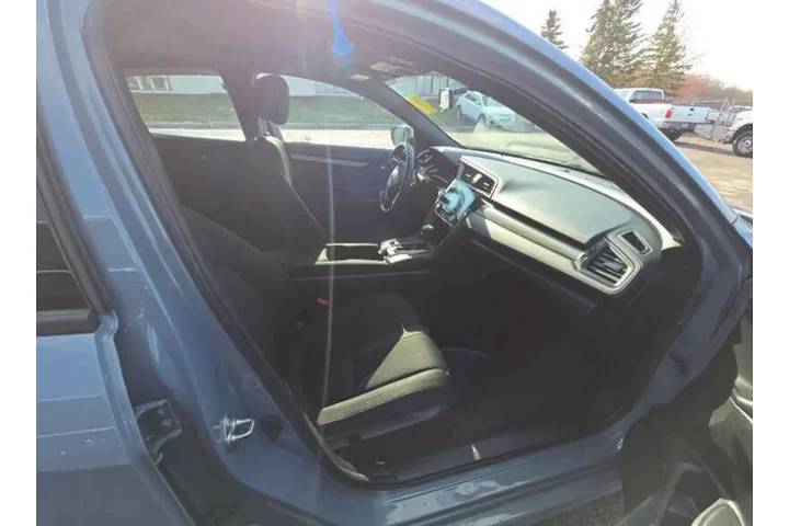 $16995 : 2018 Civic EX image 7