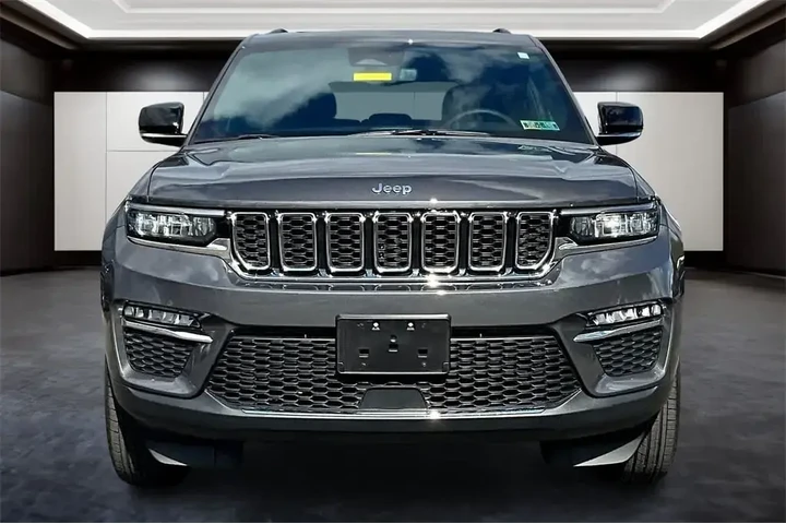 $31715 : Jeep Grand Cherokee 2024 4x4 image 3