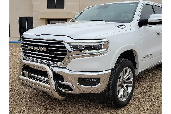 $31243 : Ram 1500 2020 4x4 Laramie Lo image 10