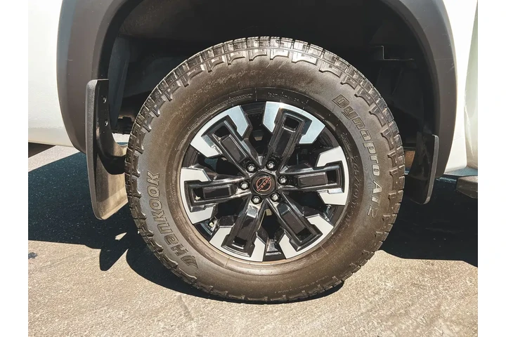$38917 : Nissan Frontier 2024 4x4 PRO image 3
