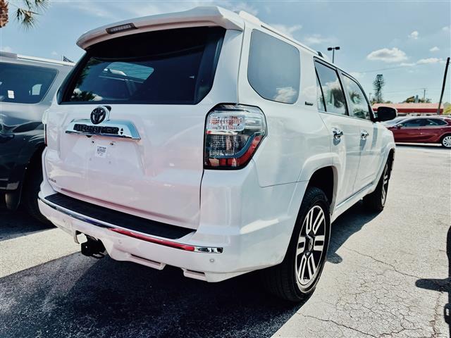 $29900 : 2017 4RUNNER LIMITED 4WD image 6