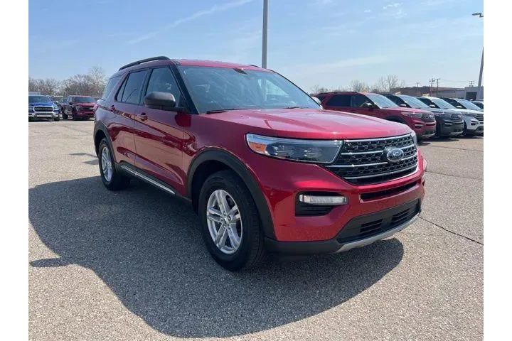 $28715 : Ford Explorer 2022 AWD XLT 4 image 3