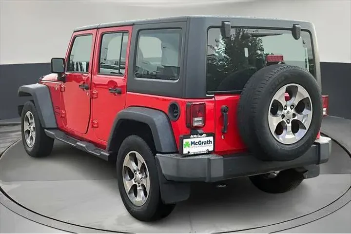 $21339 : Jeep Wrangler JK Unlimited 2 image 4