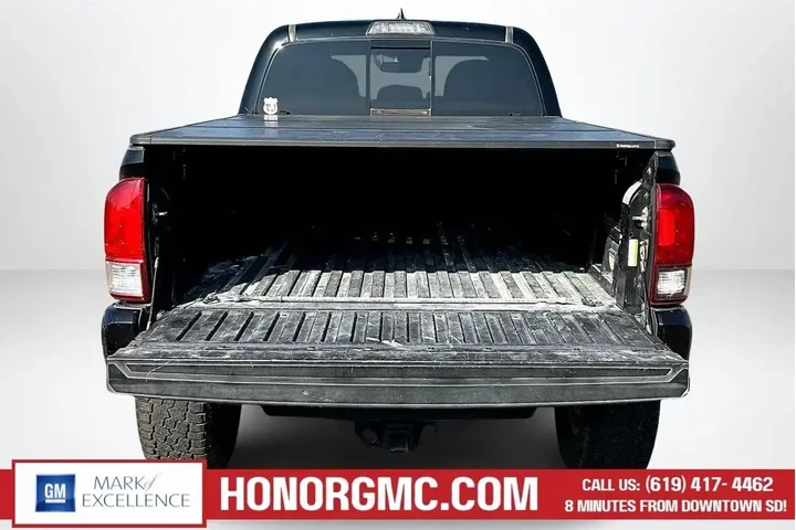 $26988 : Toyota Tacoma 2019 4x2 TRD S image 7