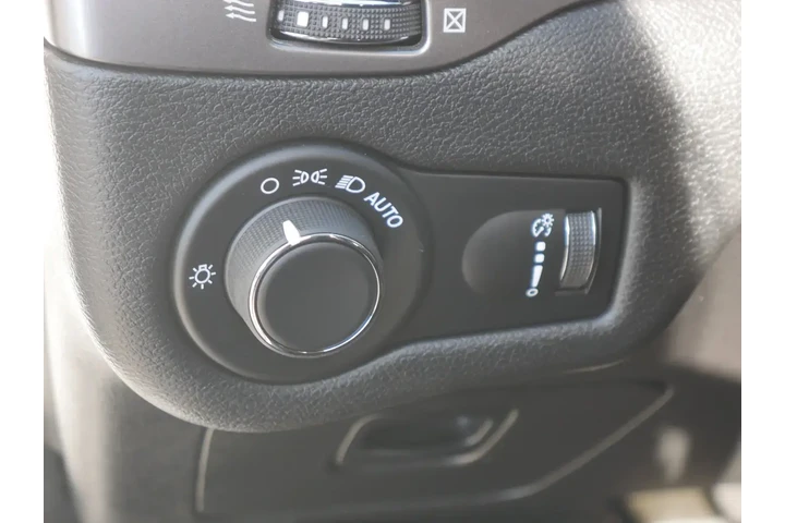 $17372 : Jeep Cherokee 2020 4x4 Latit image 5