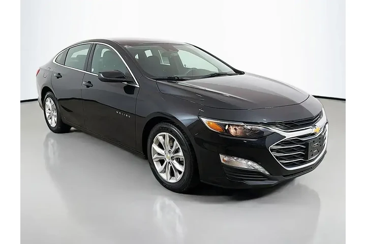 $17699 : Chevrolet Malibu 2024 LT 4dr image 2