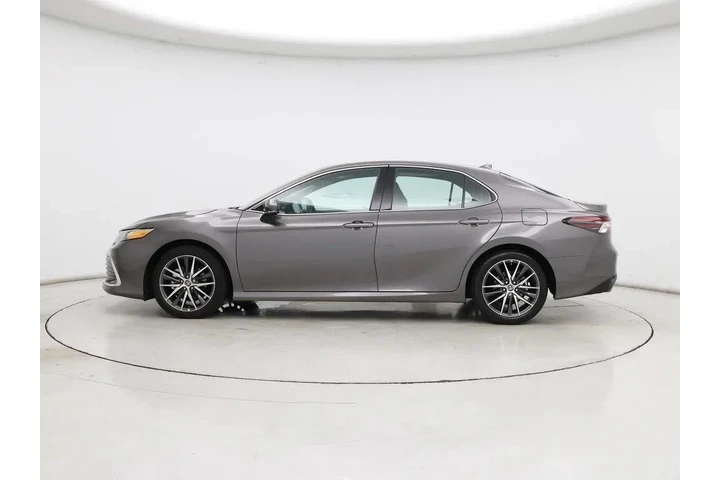 $33998 : Toyota Camry Hybrid 2023 XLE image 3