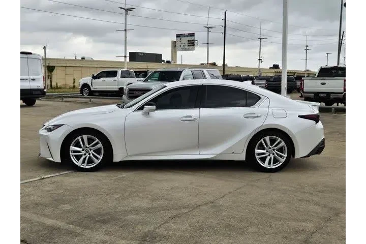 $27525 : Lexus IS 300 2021 4dr Sedan image 6